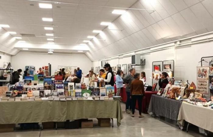 Roullet-Saint-Estèphe: Die Buch- und Künstlermesse hat Fahrt aufgenommen