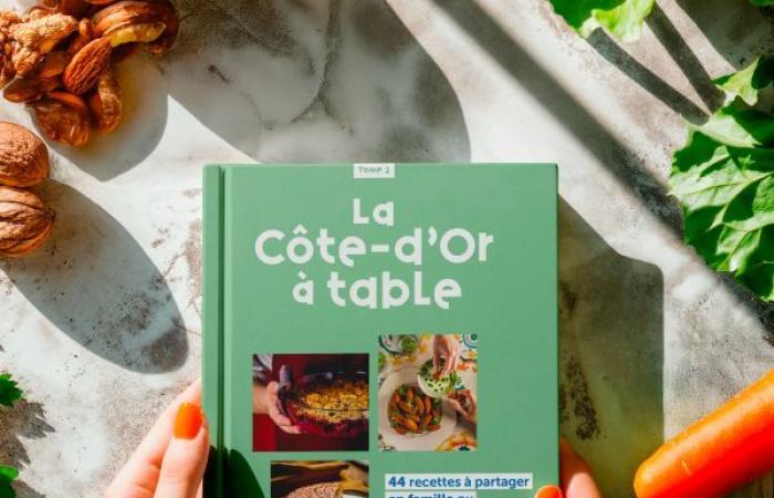 Entdecken Sie das Rezeptbuch „La Côte-d’Or à table“.