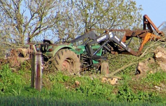 Ein 72-jähriger Mann wird von seinem Traktor erdrückt