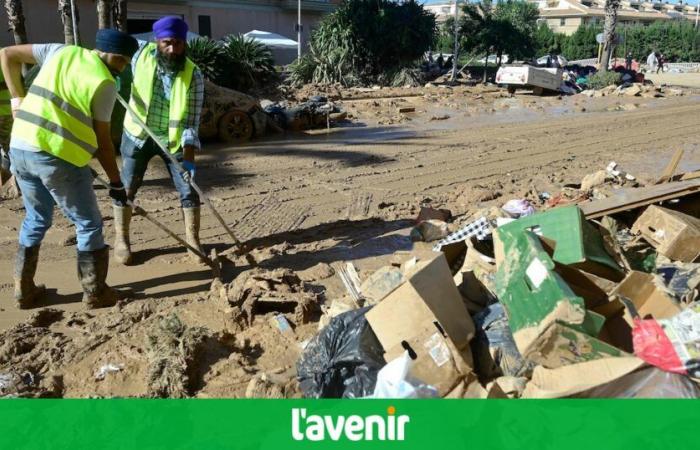 Überschwemmungen in Spanien: Weitere sintflutartige Regenfälle erwartet, Schulen geschlossen