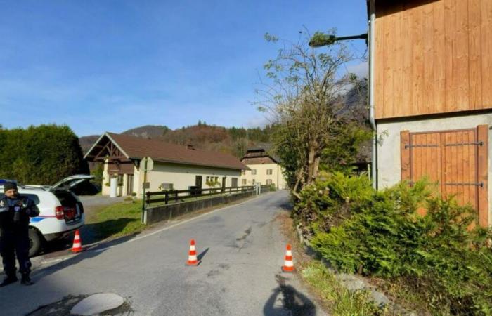 die Mutter, eine Lehrerin, hätte in die Schweiz fliehen können