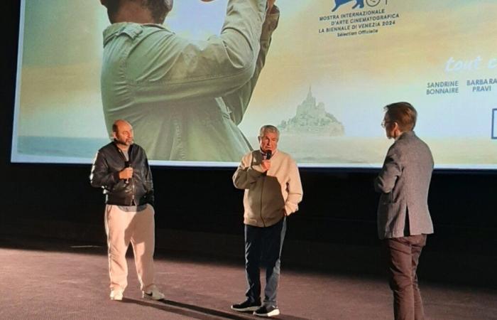 Kad Merad und die 24 Stunden von Le Mans vereint von Claude Lelouch in einem „optimistischen Film“