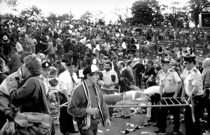 Am Vorabend des Spiels gegen Belgien würdigten die italienische Delegation und die belgischen Behörden die Opfer der Heysel-Tragödie (VIDEO)