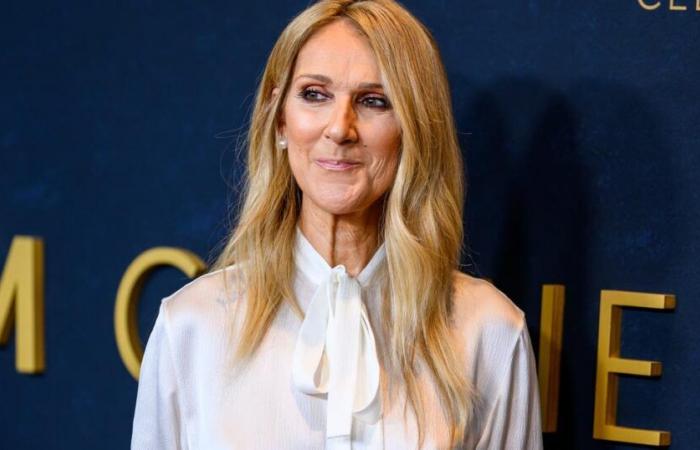 Imperial Céline Dion kommt am Arm ihres Sohnes René-Charles zur Geburtstagsparade von Elie Saab