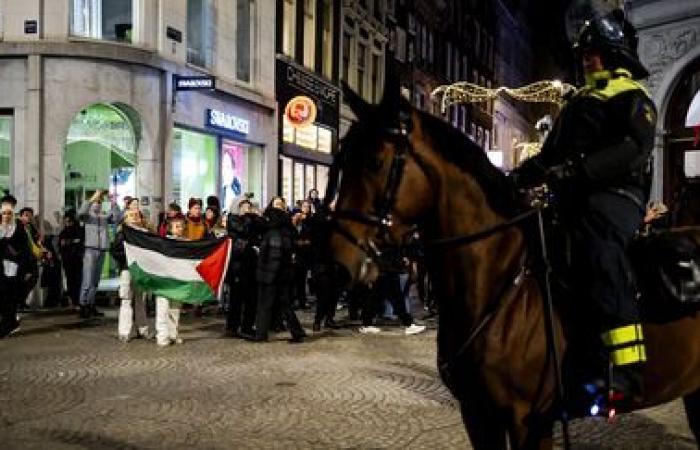 Mehrere Dutzend pro-palästinensische Aktivisten wurden während einer verbotenen Demonstration in Amsterdam festgenommen