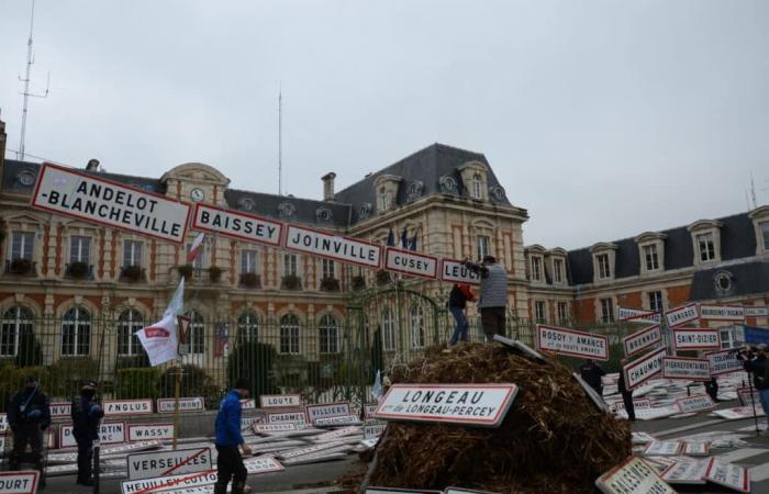 Landwirte verschaffen sich vor der Präfektur Haute-Marne Gehör