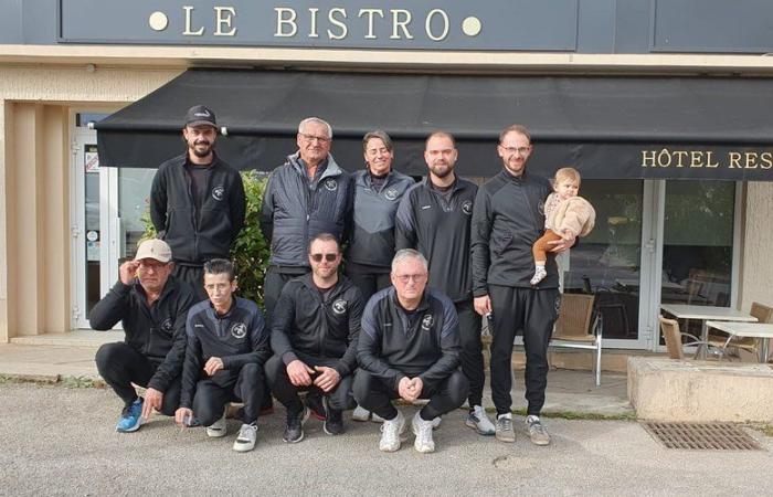 Pétanque im Aveyron. Saint-Sernin-sur-Rance und Olemps bleiben bestehen