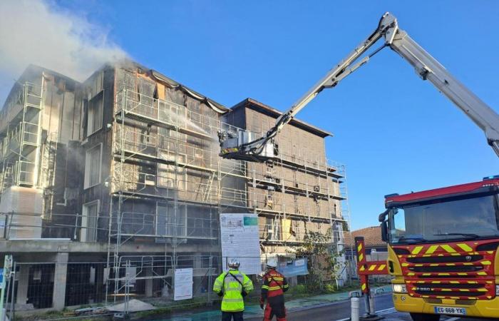 Ein Brand zerstörte die künftige Unterkunft der Gendarmen in Biganos