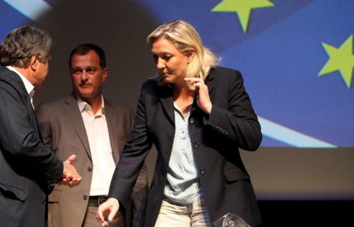 Prozess gegen die parlamentarischen Assistenten des Front National: „Die unplausiblen und veränderlichen geometrischen Aussagen von Louis Aliot“, die Staatsanwältin gibt einen Vorgeschmack auf ihre Forderungen gegen den Bürgermeister von Perpignan