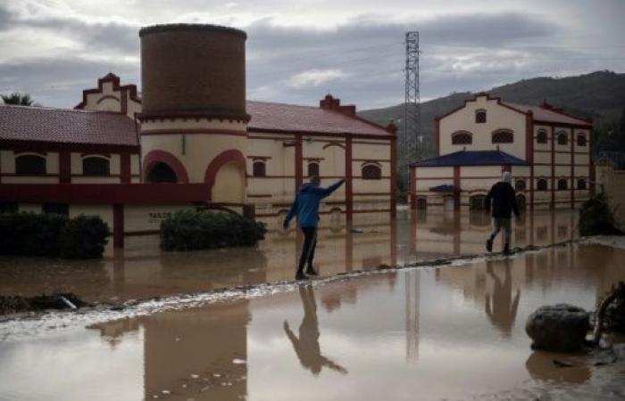 Zwei Wochen nach tödlichen Überschwemmungen herrscht an der Küste bei Valencia Alarmstufe Rot