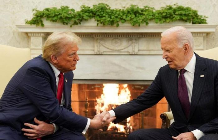 Bilder seines Händedrucks mit Joe Biden