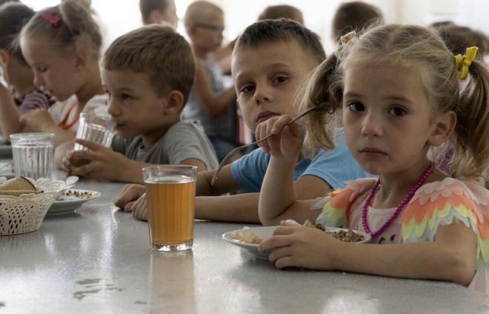 Ukrainische Kinder von Russland entführt, um seiner Armee zu dienen?