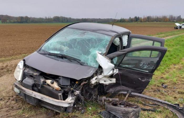 Habe geschworen. Zwei Verletzte in schwerem Zustand nach Kollision auf der Geraden in Ounans