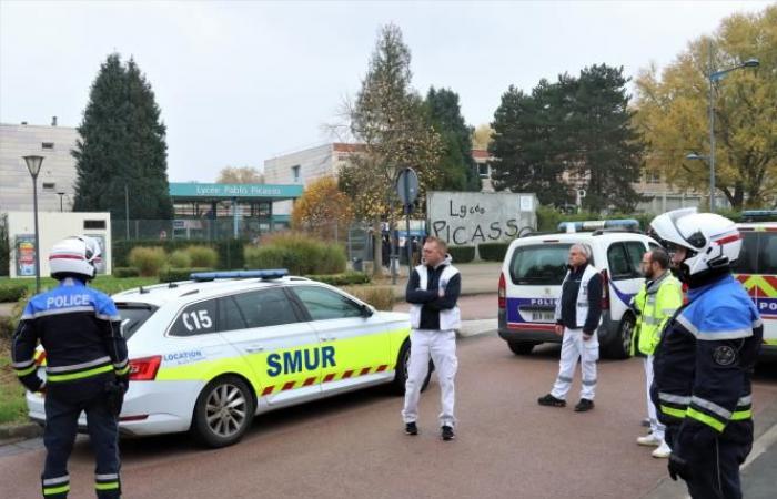 Falscher Bombenalarm und Geiselnahme: Die Picasso-Oberschule in Avion wurde heute Morgen evakuiert