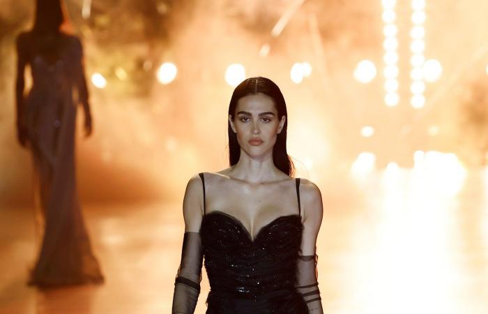 Elie Saab feiert 45 Jahre Mode mit einer grandiosen Show in Riad