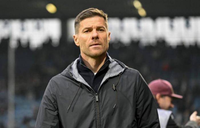 Wie ein Blitzschlag wurde Xabi Alonso im nächsten Sommer als Nachfolger von Ancelotti bekannt gegeben!