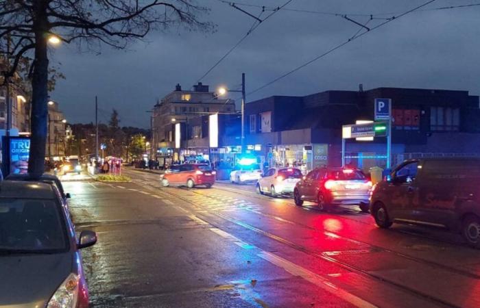 Alarm wegen radioaktiver Koffer in Stockel: U-Bahn-Station und Parkzufahrt wieder geöffnet