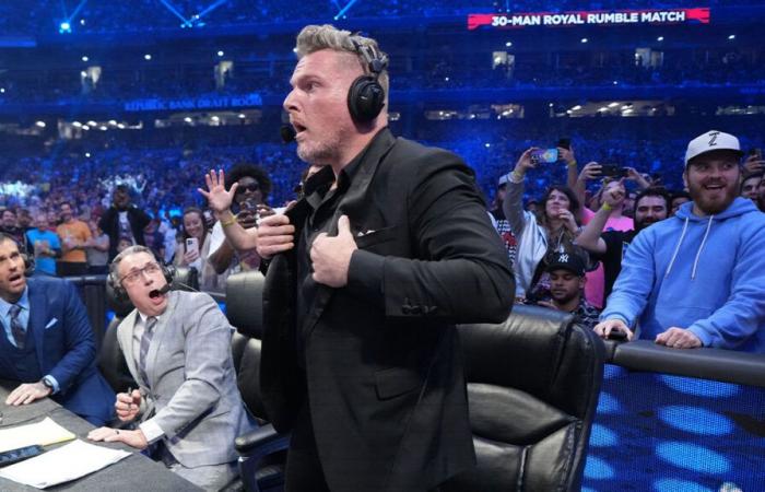 Pat McAfee kündigt seine Rückkehr zum WWE Royal Rumble 2025 an