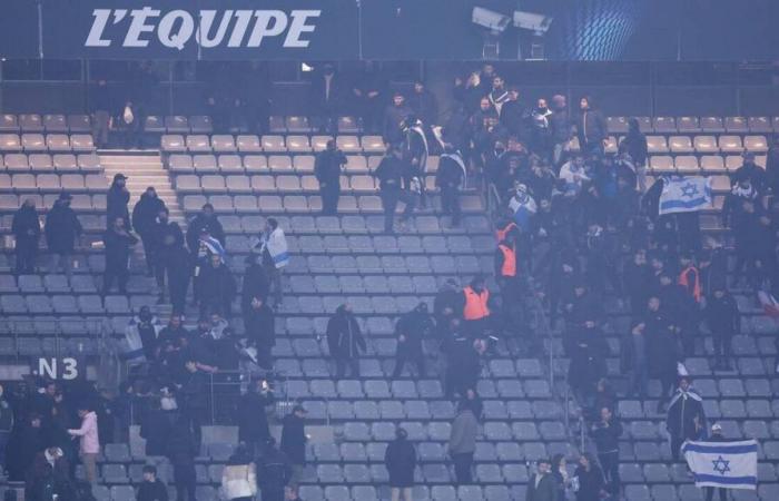 Israel. Im ersten Drittel kam es auf der Tribüne zu einem Handgemenge