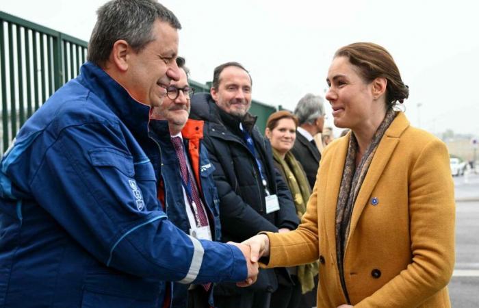 Ministerin Olga Givernet besucht die Landes auf dem Gasspeichergelände