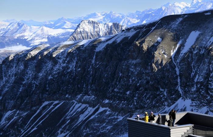 Am Glacier 3000 weiht Mario Botta mit seinem neuen Restaurant den „Eiffelturm der Waadtländer“ ein