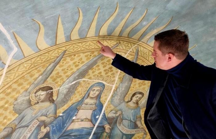 Die Kirche von Villedieu entdeckt ihr Fresko im Apsisgewölbe wieder