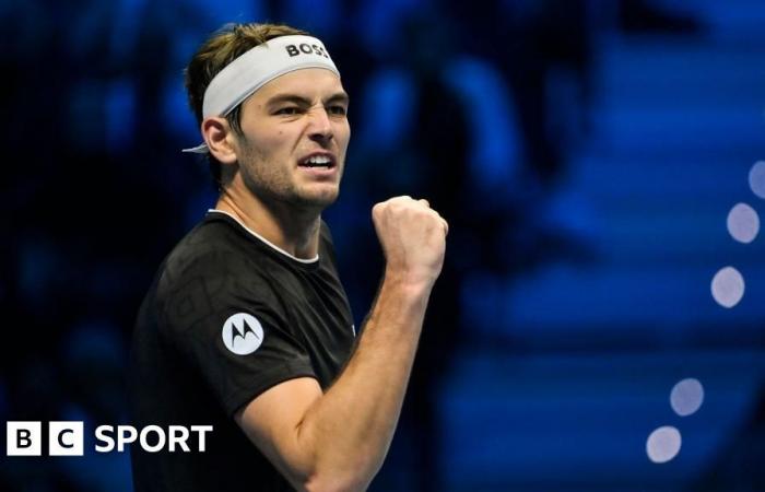 ATP-Finale: Taylor Fritz schlägt Alex de Minaur und stärkt die Hoffnungen auf die letzten vier