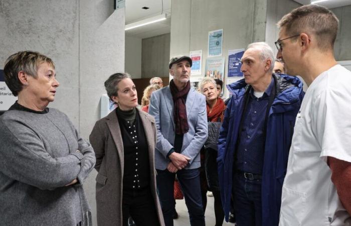 In der Gironde pflügt Lucie Castets ihre politischen Furchen