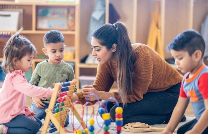 Nicolas Sarkozy macht sich über Kindergärtnerinnen lustig, sechs von ihnen erzählen von ihrem intensiven Alltag