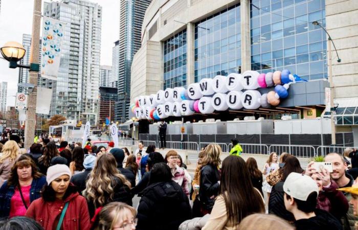 Taylor Swift gibt Torontos „leidenschaftlichen“ Fans eine begeisterte Bewertung bei der ersten Eras-Tour-Show