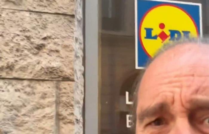 Der Chef von Free Xavier Niel kommt in Marseille zu einem „1 gegen 1“ vor Lidl gegen einen Marseiller Internetnutzer an