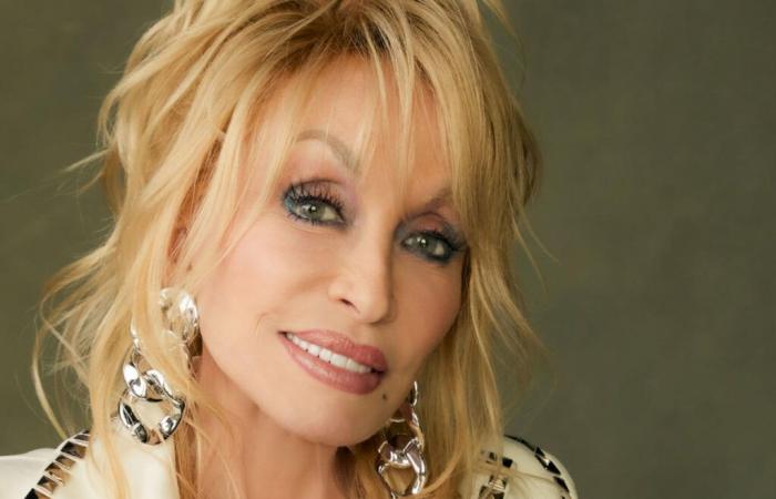 Dolly Parton feiert die „Smoky Mountain DNA“ ihrer Familie auf neuem Album: Jetzt streamen