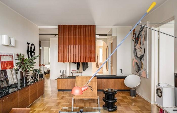 Eine renovierte 87 m² große Wohnung im Mid-Century-Stil