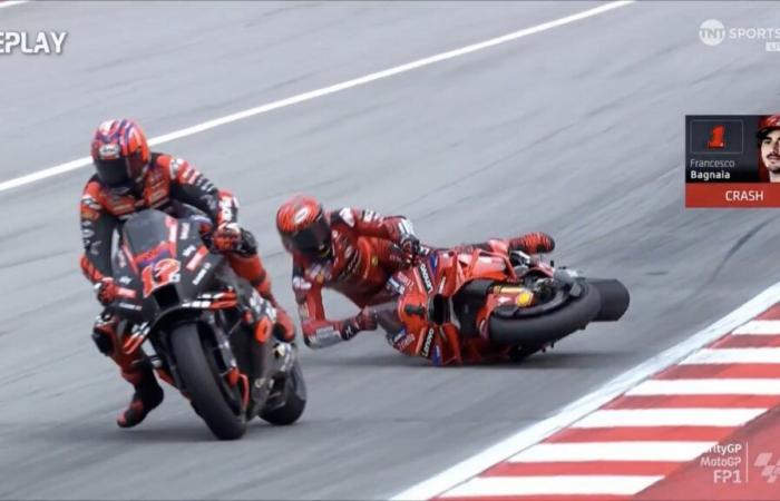 Video: Pecco Bagnaias bizarrer Unfall, als die Sitzung bereits beendet war.