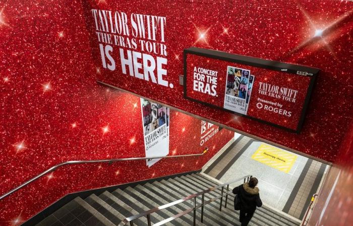 Taylor Swifts Eras Tour landet in Toronto mit einem kathartischen, gemeinschaftlichen Konzert im Spektakelformat