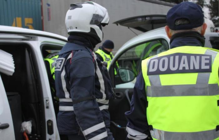 Landes. Eine Verfolgungsjagd zwischen Zöllnern und zwei Personen endet mit einem Unfall