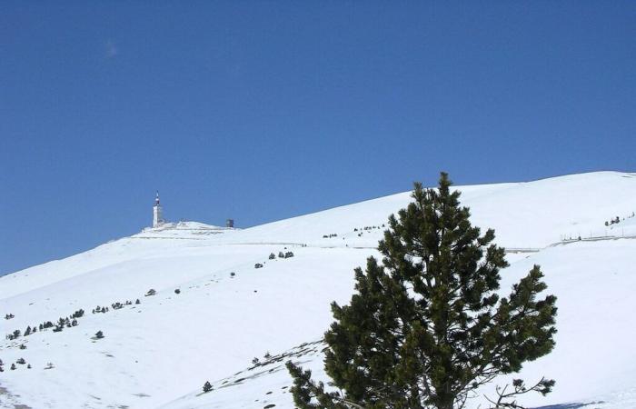 Vaucluse. Aus diesem Grund ist der Zugang zum Mont Ventoux auf der Nordseite gesperrt