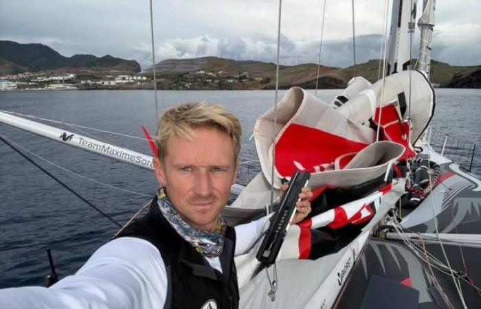 Verletzt und Opfer eines technischen Problems verlässt Maxime Sorel die Vendée Globe