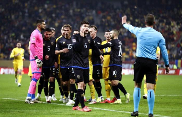 Aufeinandertreffen in der Uefa Nations League abgebrochen, nachdem es zum Kampf kam und eines der Teams aus Protest das Spielfeld verließ