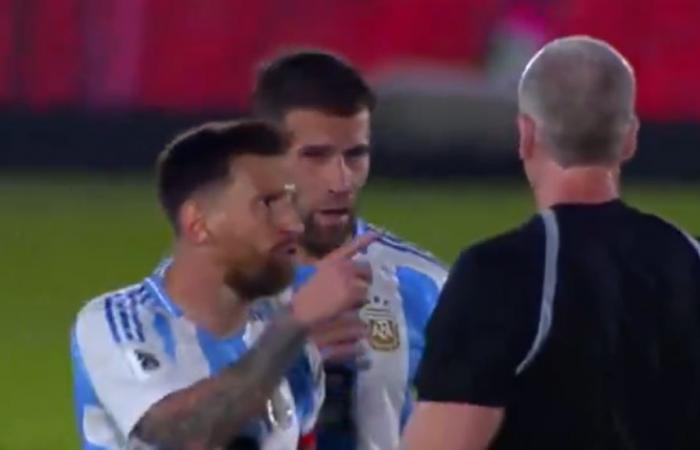 „Du machst dir was vor, ich mag dich nicht“: Lionel Messi wütend auf den Schiedsrichter bei Argentiniens Niederlage gegen Paraguay (Video)