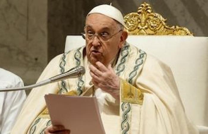 Papst Franziskus exkommunizierte den Priester Fernando María Cornet, Autor des Buches „Habemus antipapam?“