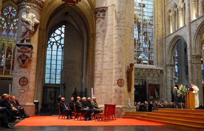 König Albert II., Prinzessin Astrid und Prinz Laurent im Te Deum am Königstag