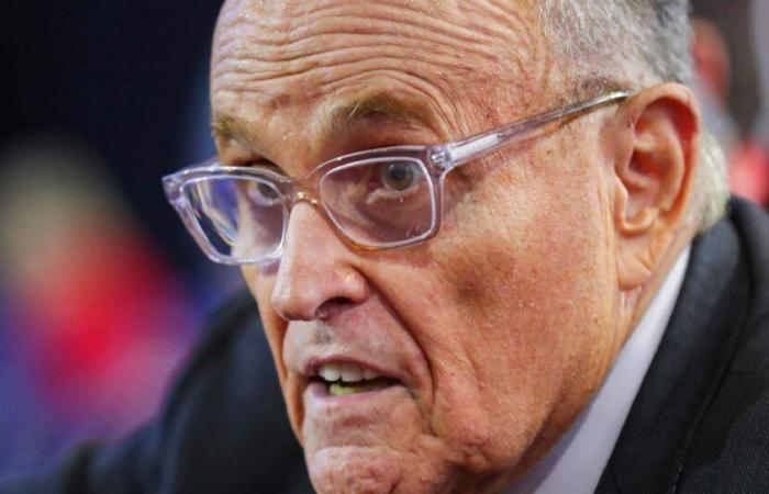 Rudy Giuliani übergibt Vermögenswerte an Ruby Freeman und Shaye Moss, um das Verleumdungsurteil zurückzuzahlen