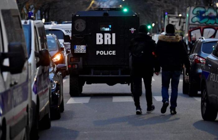 Frankreich: Geiselnahme in Issy-les-Moulineaux, der Verrückte hält die Angestellten seines Vaters fest