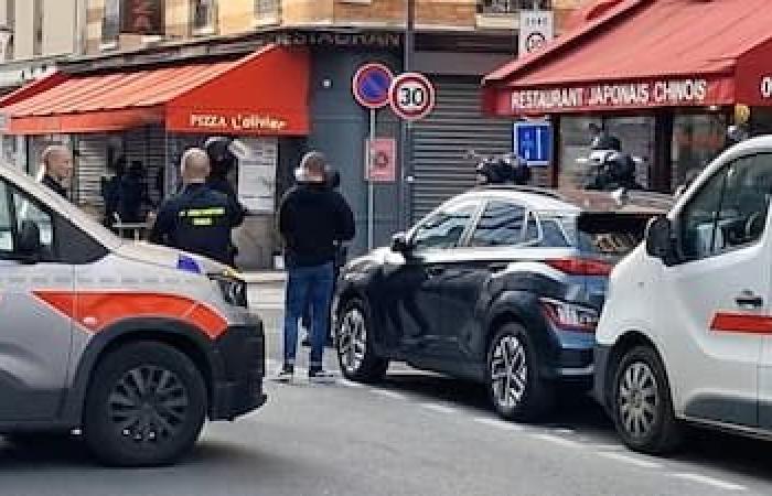 In einer Pizzeria in der Nähe von Paris, drei Stunden Geiselnahme