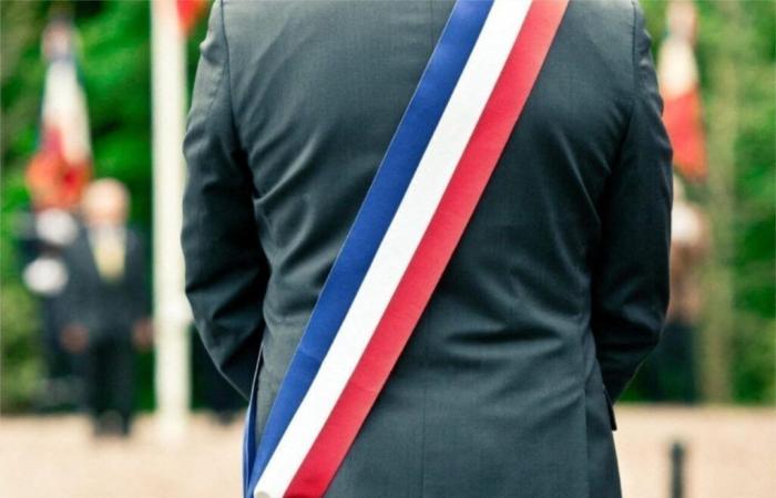 In Essonne ruft die Union der Bürgermeister zu einer großen Versammlung gewählter Amtsträger vor der Präfektur auf