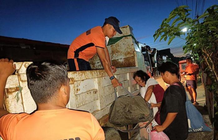 Der Supertaifun Man-yi (Pepito) bereitet sich darauf vor, die Philippinen zu treffen