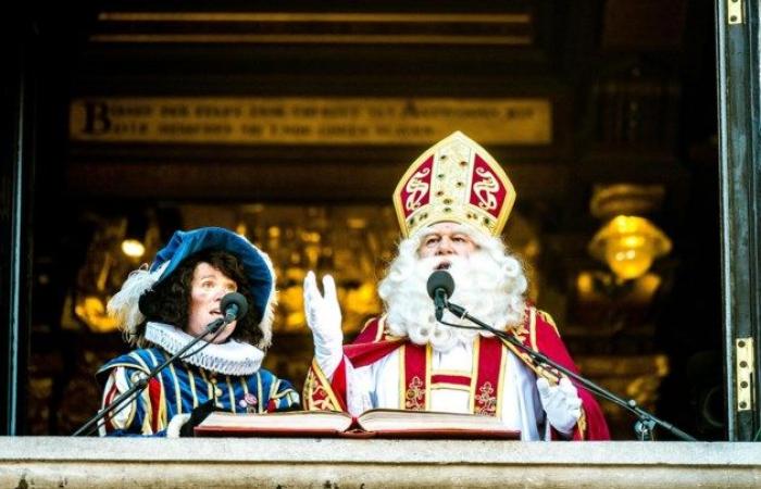 Sinterklaas wird bald in Antwerpen ankommen und Het Steen zum ersten Mal seit drei Wochen zu seinem Schloss machen (Antwerpen)