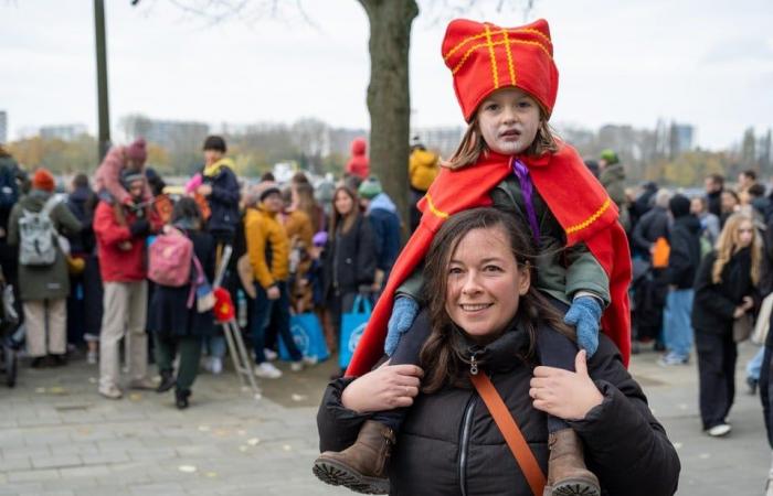 Sinterklaas kommt in Antwerpen an und hat gute Nachrichten: „Dieses Jahr gibt es keine ungezogenen Kinder“ (Antwerpen)