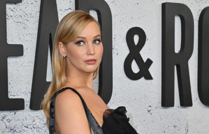 Jennifer Lawrence verwandelt ein seltenes Vintage-Kleid in das schickste schwarze Umstandskleid